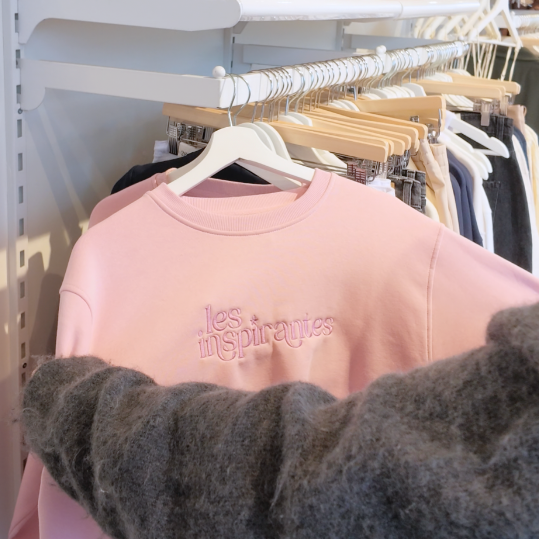 Crewneck rose brodé Les Inspirantes